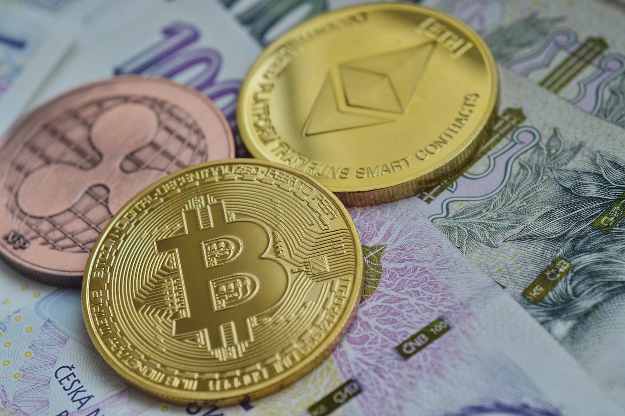 余弦：Hyperliquid上50倍杠杆巨鲸再以452万USDC做多ETH！爆仓价1391美元